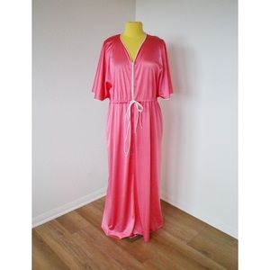 Vintage 70’s Pink Caftan Nightgown